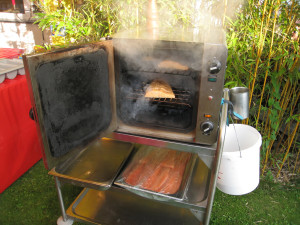 Reibekuchen Heinz: Partyservice im Garten